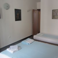 Rent a broj sobe na 5. spratu od 5 metara u 35 m od plaže u Rafailovićima