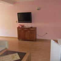 Apartment for rent № 6, 150 m from the sea in Rafailovići (60 m2)