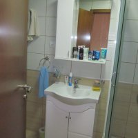 Аренда новой уютной квартиры с 2-мя спальнями в Петроваце 250 от моря
