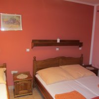 Suite for rent № 100, 130 m from the sea in Rafailovići (40 m2)