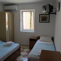 Room № 2 for rent in Rafailovići, 35 m from the beach