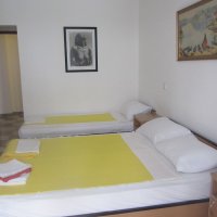 Room № 4 for rent in Rafailovići, 35 m from the beach