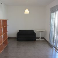Аренда новой квартиры с 1-й спальней в Петроваце 250 от моря
