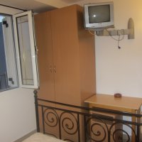 Studio apartment № 1 on the third floor for rent in Rafailovići, 35 m from the beach