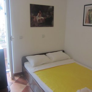 Room № 2, floor 2, for rent in Rafailovići, 35 m from the beach