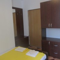 Room № 2, floor 2, for rent in Rafailovići, 35 m from the beach