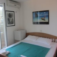 Room № 3 on the third floor for rent in Rafailovići, 35 m from the beach
