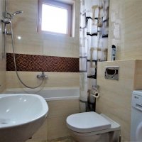 Аренда квартиры с 2-мя изол. спальнями в 500 м от пляжа Бечичи (67 кв.м.) Влад