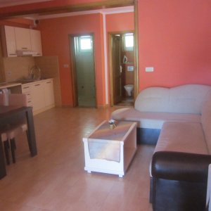 Аренда квартиры № 8 в 150 м от моря в Рафаиловичах (55 кв.м.)