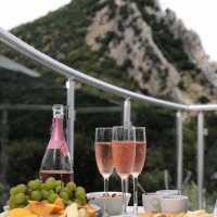 Аренда апартамента № 1 на вилле с бассейном в Булярице 200 м от моря (23 км от Будвы)