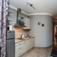 Аренда апартамента № 10 на вилле с бассейном в Булярице 200 м от моря (23 км от Будвы)