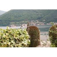 Продается дом 113 кв.м. на первой линии у моря в Каменари (10 км от Герцег-Нови)