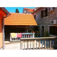 Продается 2-х эт. дом с рестораном в 10 м. от моря в Добрте 2 (4 км от Котора)