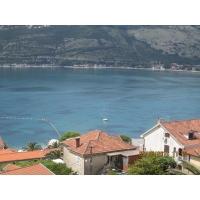 Продается квартира с 1 спальней 56 кв.м. в Герцег-Нови 150 м от пляжа Рафаэло 88 500 евро (Юрий)
