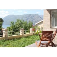 Продажа 2-х комн.  квартиры 56 кв.м. в пос. Доброта в 100 м. от моря (3 км от старого города Котор)